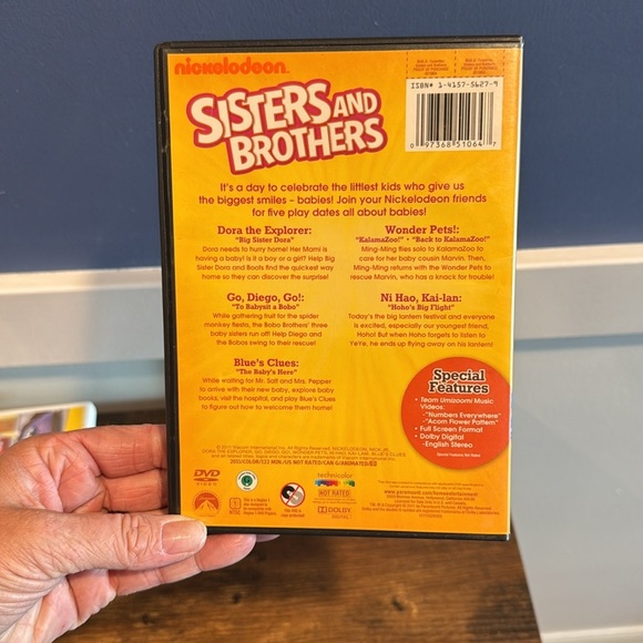 Nickelodeon Sisters and Brothers DVD - Yellow and Blue - Picture 4 of 6